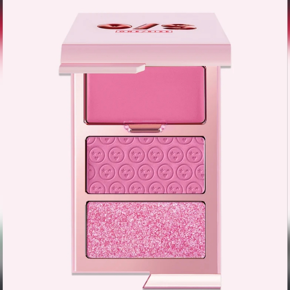 ONE/SIZE Cheek Clapper3D Blush Trio Palette Attention SeekerThirsty Bubble Gum